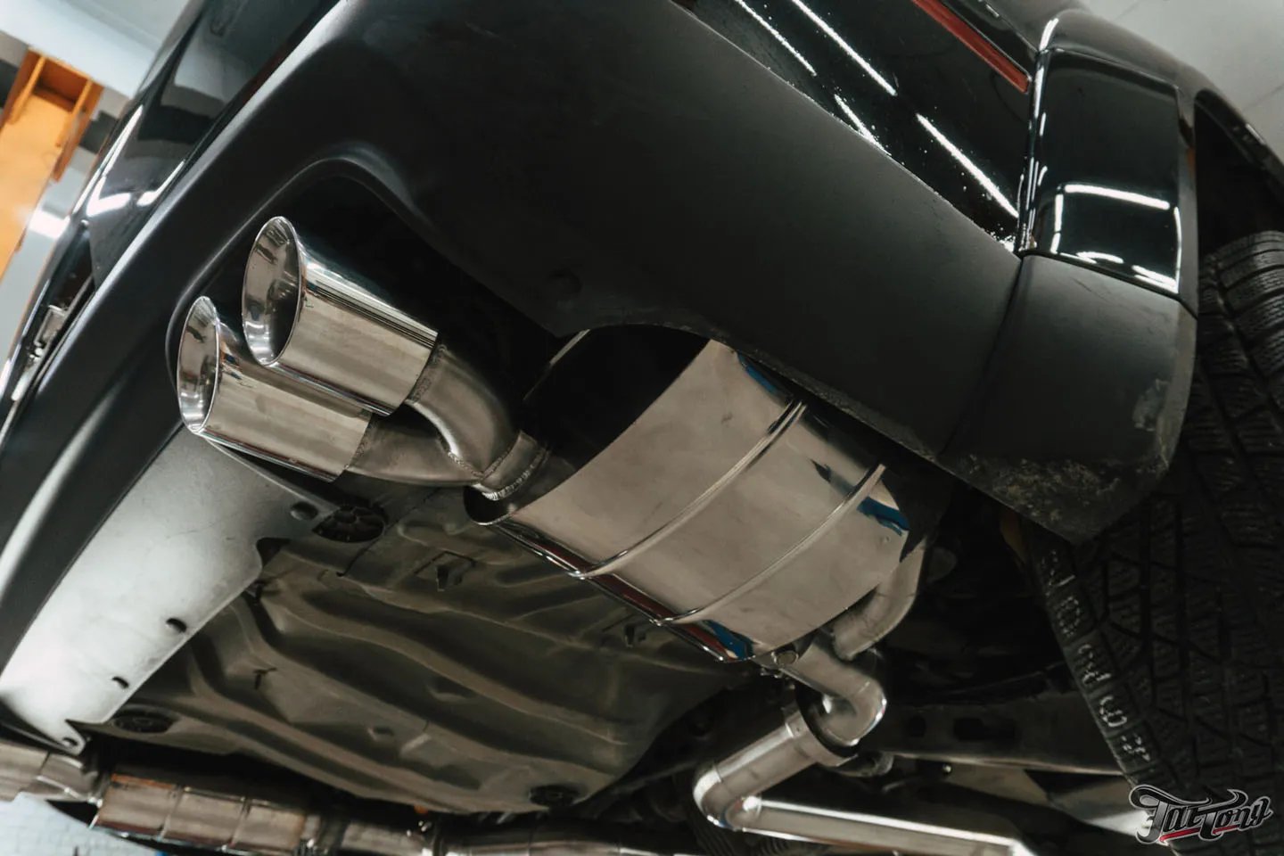 Построили новый выхлоп на Dodge Challenger Scat Pack с мощным звуком